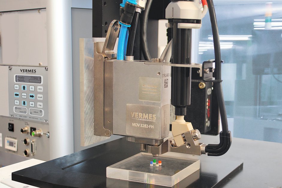 VERMES Microdispensing – MDS 3282 system for high frequency dispensing